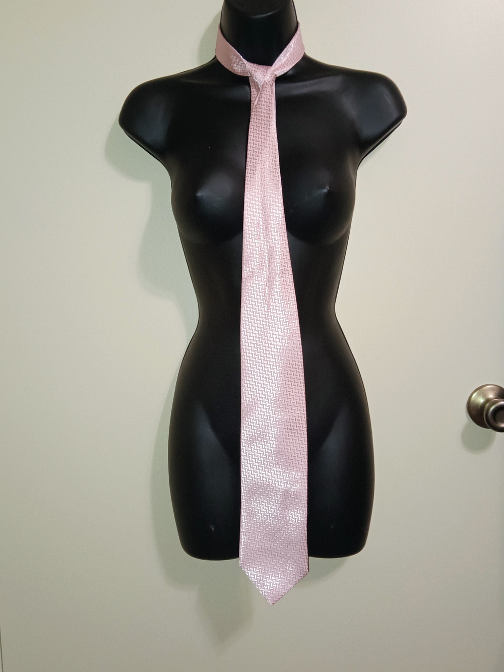 Light Pink Satin Men's Tie - Classic Solid Neckwear